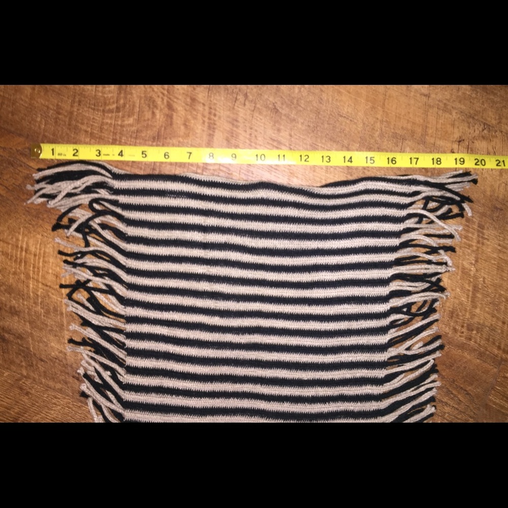 Soft Infinity Scarf - Picture 8 of 8